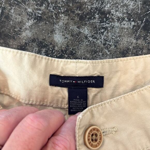 Tommy Hilfiger Khaki Roll Cuff Shorts Size 6 - Picture 4 of 6